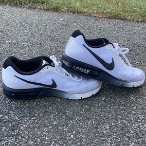 nike air max sequent